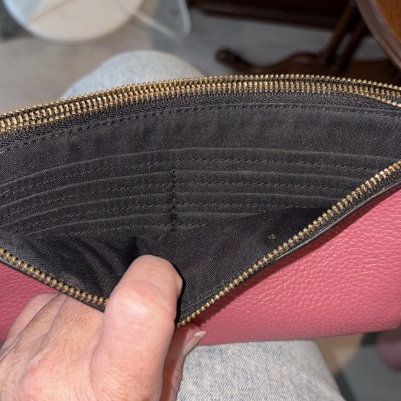 Coach  double zip wristlet/wallet, pebbled leather  rose/cream goldtone like new - Picture 12 of 12